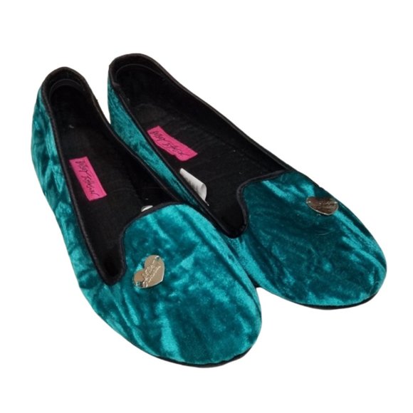 betsey johnson house slippers
